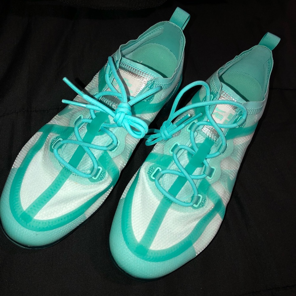 SOLD‼️‼️‼️Women’s Air Vapormax 2019 “Teal tint”. - Picture 3 of 11